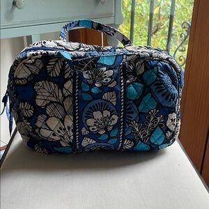 Vera Bradley Makeup Toiletries Travel Bag Blue Floral Hawaiian As Is
